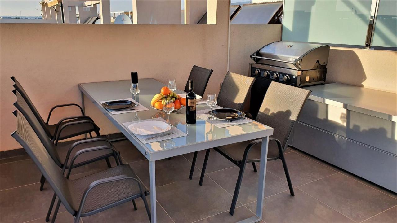 Penthouse 2 Bedrooms In Mil Palmeras Pilar de la Horadada Exterior photo